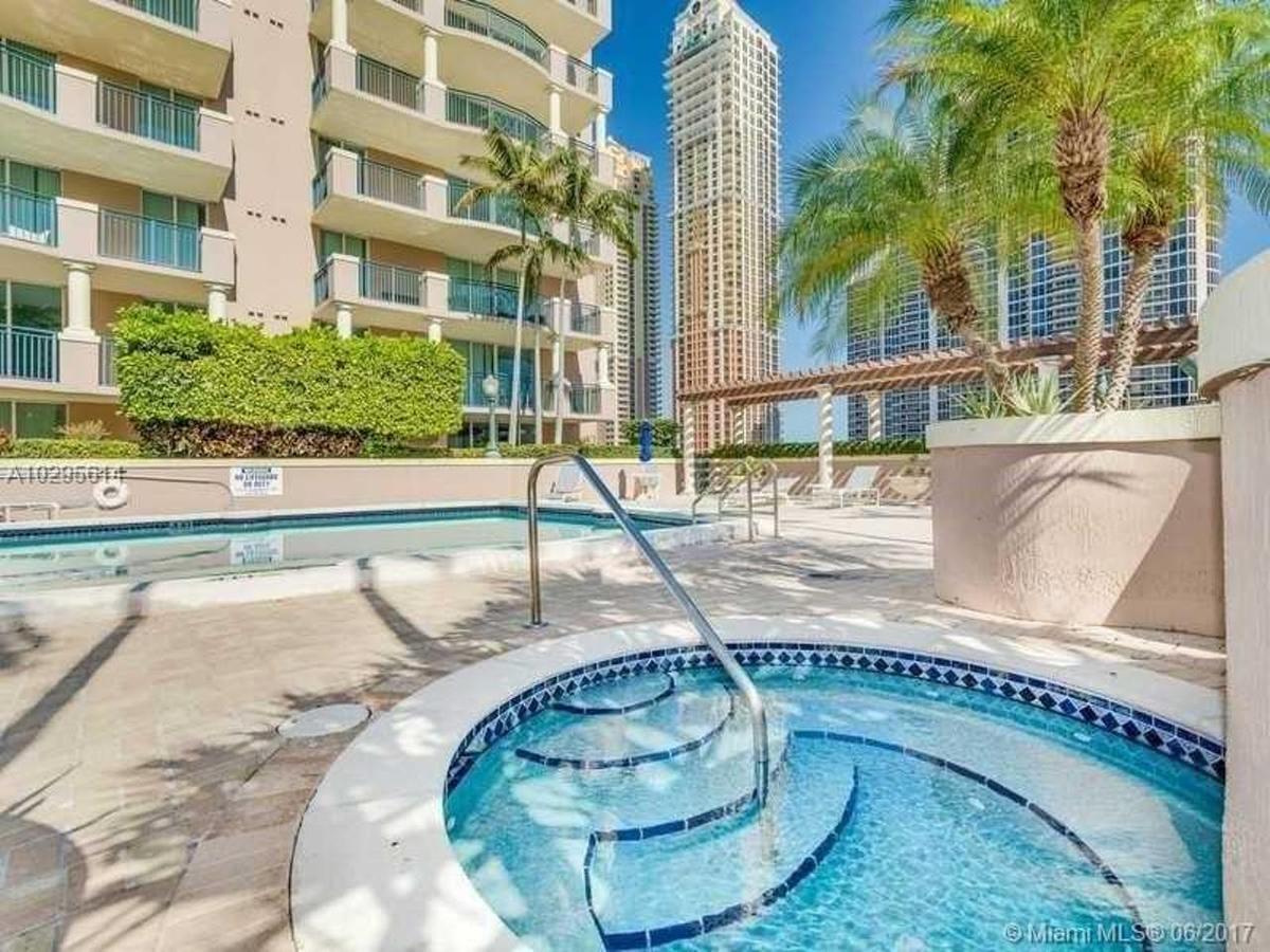 Beautiful Asian Retreat 2Bd 2Bth Apt Min To Beach ميامي بيتش المظهر الخارجي الصورة
