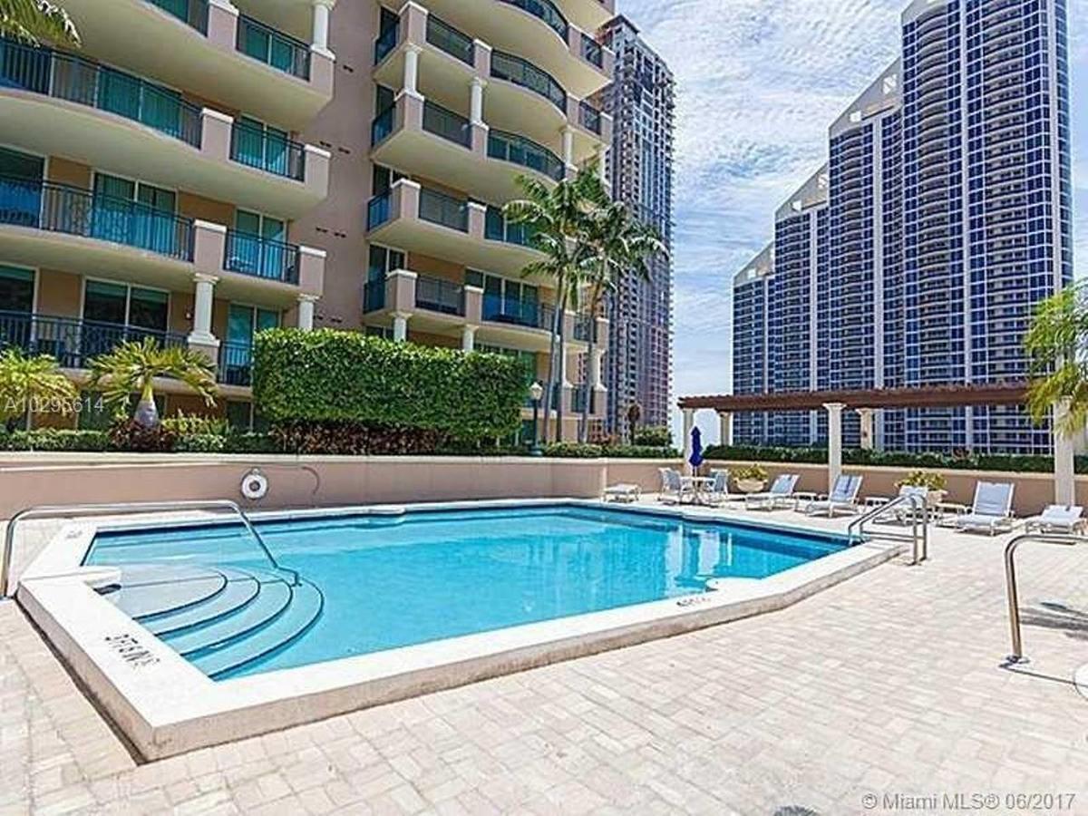 Beautiful Asian Retreat 2Bd 2Bth Apt Min To Beach ميامي بيتش المظهر الخارجي الصورة